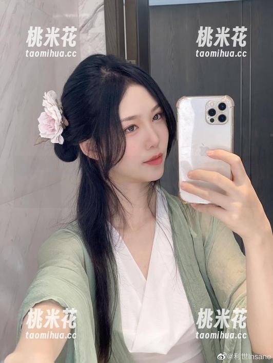 独一无二的女神抖娘利世，甜美套图分享带你飞