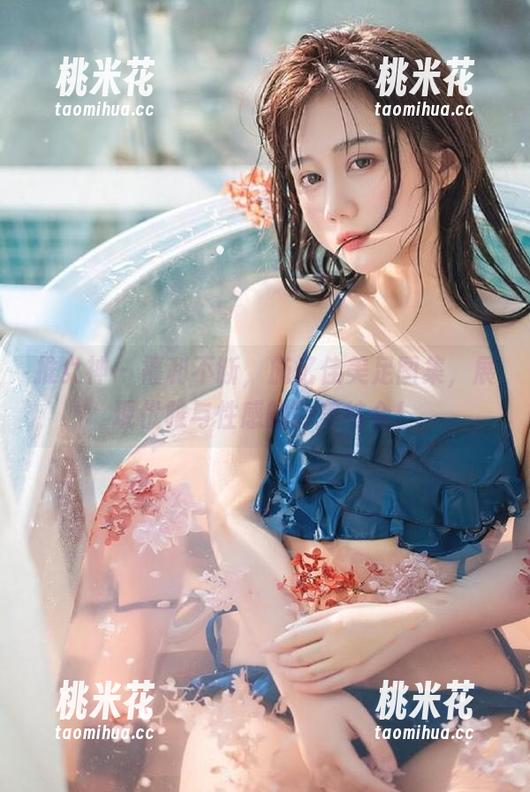 推女神 - 福利不断，施忆佳美足图集，展现优雅与性感的完美结合！