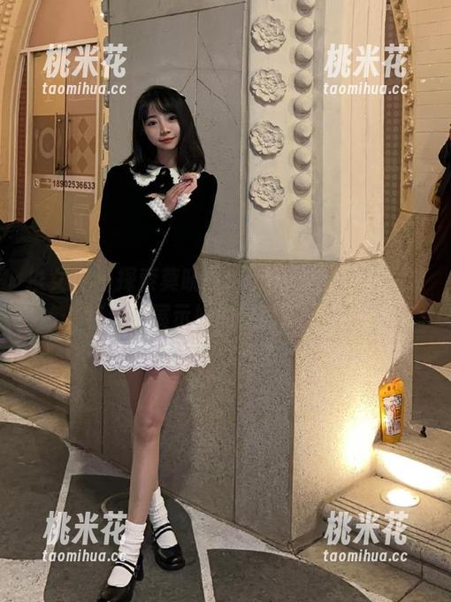 推女神-莫晓茜sunny 推女神 - 探索莫晓茜sunny长腿作品:独特资源展示她的时尚魅力之旅