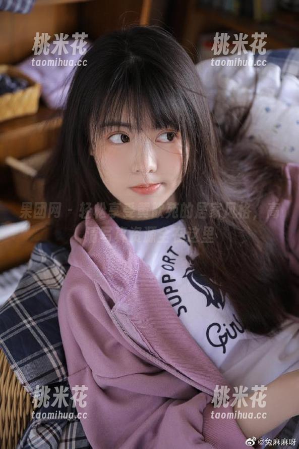 果团网 - 轻松享受黄歆苑的居家风格，高清写真资源全在这里