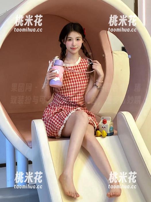 果团网-龚玥菲 果团网 - 龚玥菲万圣节梦幻美图合集,精致装扮与可爱元素完美融合,感受奇妙瞬间!