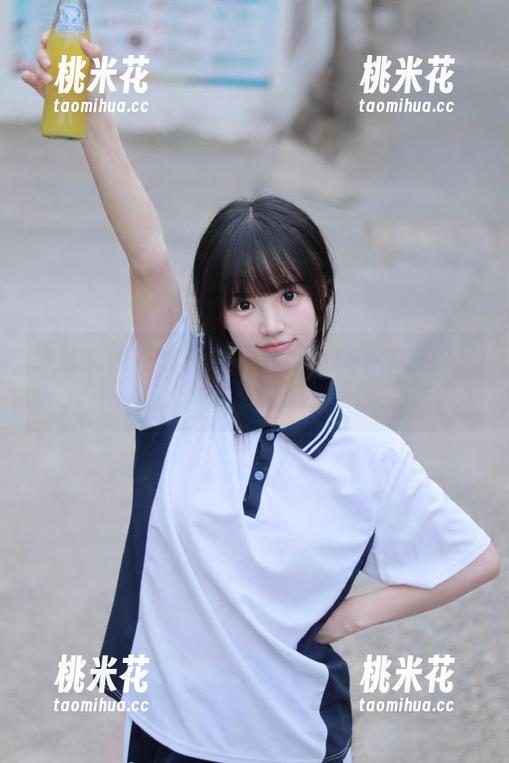梦丝女神 - 宁夏短裤写真作品集：最新潮流，为你打造清新夏日