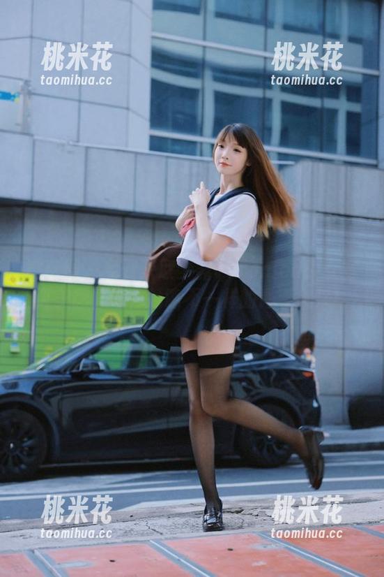微密圈 - 免费获取梦露veronica少女写真美图，带你领略不一样的青春风采！