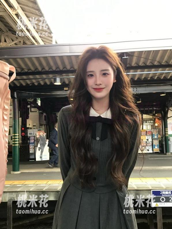 模范学院-佘贝拉bella 模范学院 - 独家呈现佘贝拉bella兔女郎图包下载,带你领略个性与魅力!