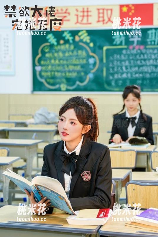 模范学院 - 许诺Sabrina全新睡衣高清写真集：一场关于梦幻与现实的绝妙旅程