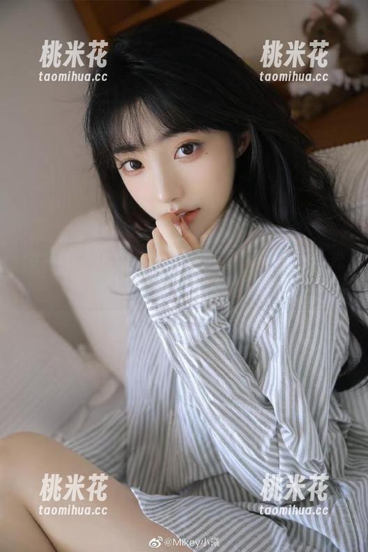 汤圆可甜了 微密圈 - 甜美与力量:汤圆可甜了无圣光作品中的体操服魅影