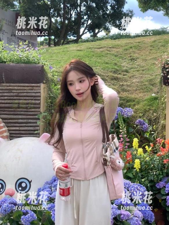 爱蜜社-芝芝Booty 爱蜜社 - 芝芝Booty棉袜写真:独特美图资源打造你的时尚日常