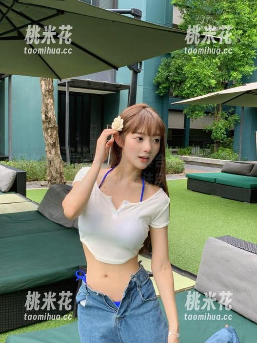 猎女神 - 田依依丝袜写真合集：每一张都让你爱得无法自拔