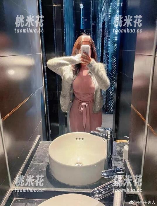 白烨烨 打开白烨烨的魅魔2.0世界,免费欣赏她的精彩写真作品!
