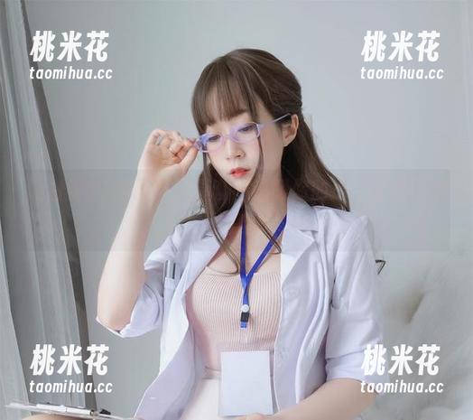 让白银81的吊带写真套图温暖你的心，免费下载啦！