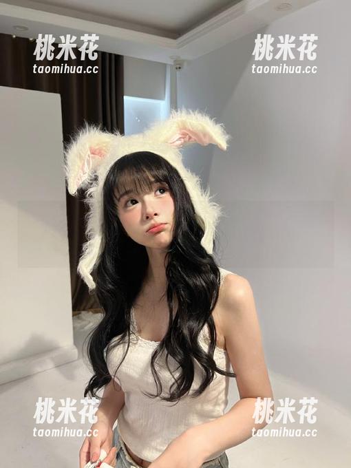 禅雨儿Lynne 微密圈 - 禅雨儿Lynne修女主题图集:探索隐秘世界下的感性与理性作品