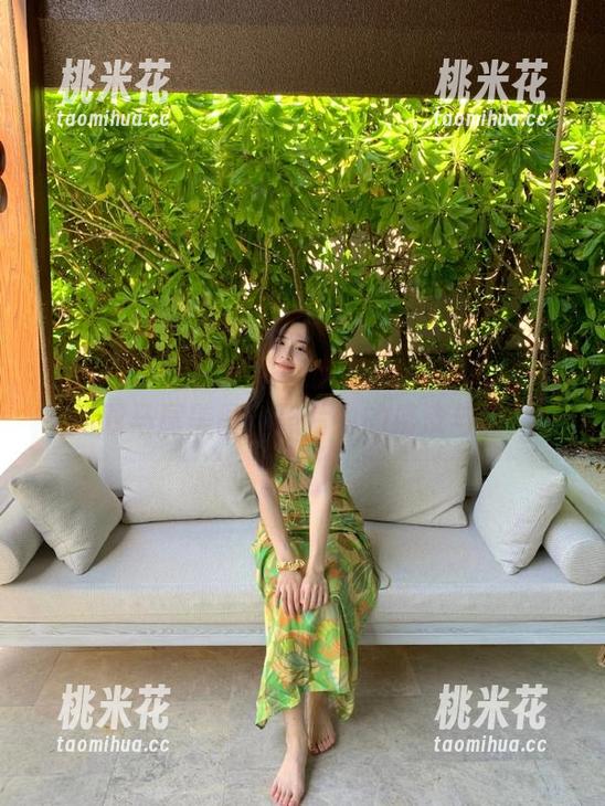 秀人网 - 让我们一起欣赏Jennifer小若的双马尾美图，照片中的俏皮与甜美