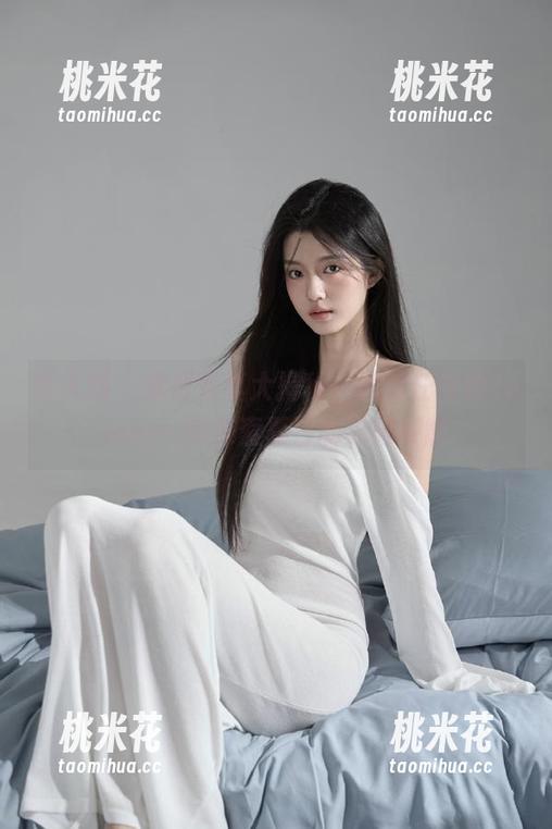 秀人网-任莹樱Jenny 秀人网 - 福利写真大揭秘,跟随任莹樱Jenny一同探索夏日的无限可能