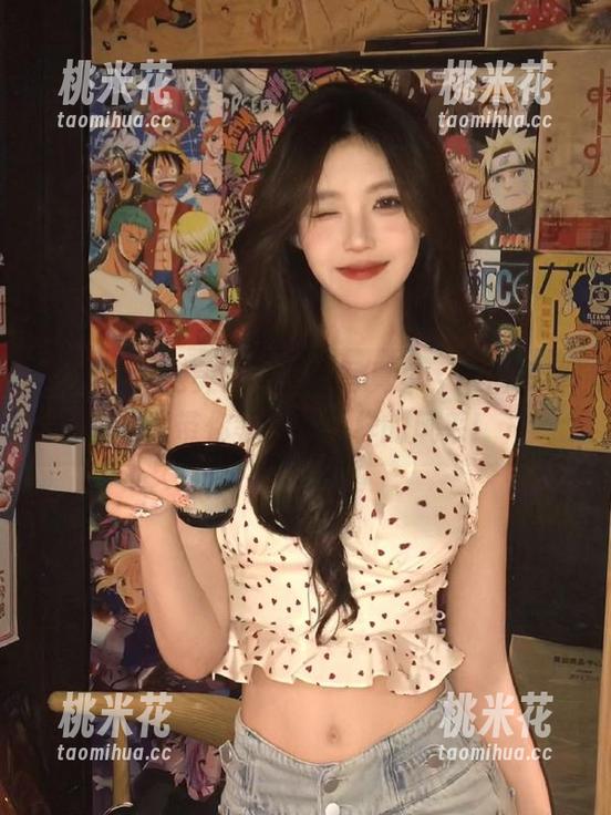 秀人网 - 绝美允尔长腿写真集，丰富多样资源带你领略不一样的风采！