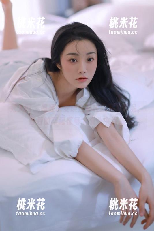 秀人网-唐安琪 秀人网 - 感受唐安琪定制校园写真作品,青春的印记在每个镜头中绽放