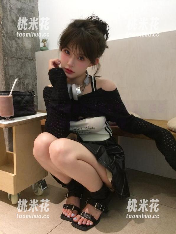 秀人网 - 免费欣赏安然万圣节作品，感受独特的节日摄影氛围