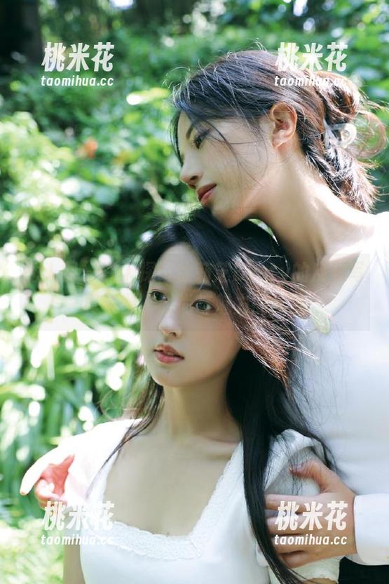 秀人网 - 深入探讨徐莉芝Booty的皮衣写真资源，时尚与魅力的结合