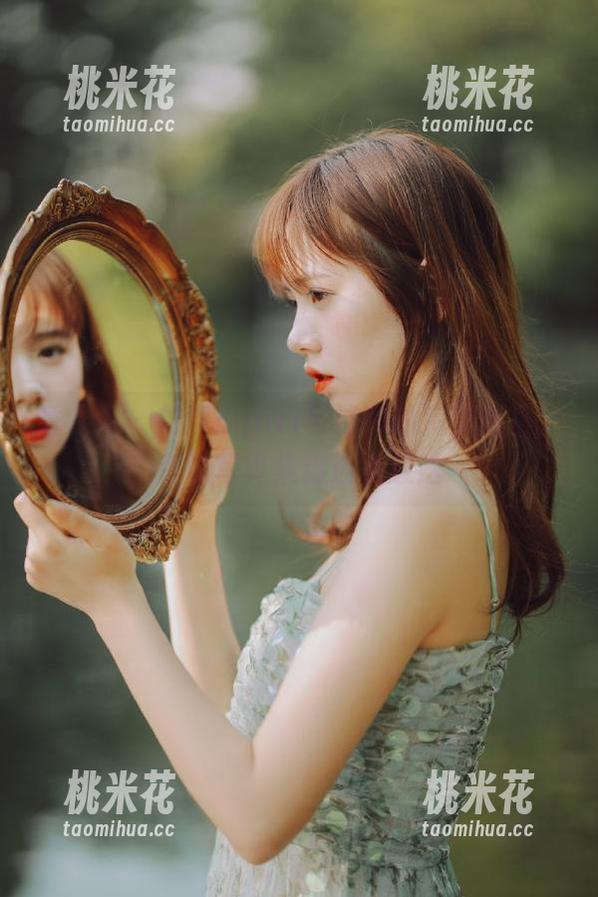 秀人网-拍黄瓜girl 秀人网 - 拍黄瓜girl与泳装的完美结合:专属写真集精选大放送