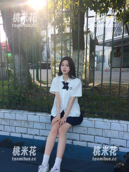 秀人网 - 林悠悠最新美足图集免费奉上，感受不一样的视觉盛宴！