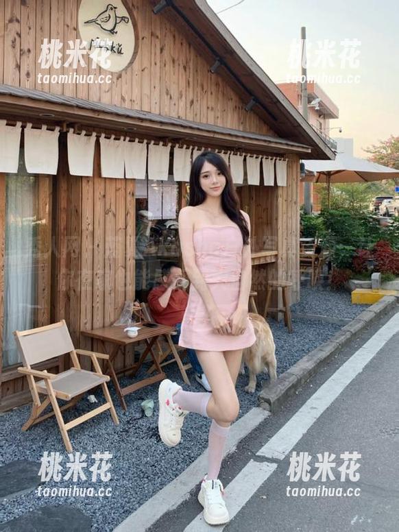 秀人网 - 蓝夏Akasha户外写真资源，让你在家也能感受到大自然的呼唤！