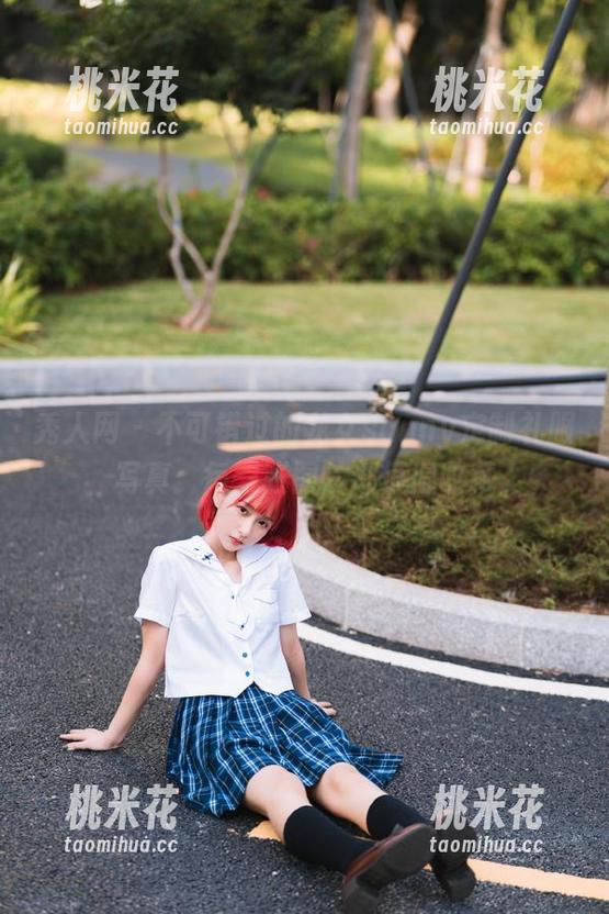 秀人网 - 不可错过的龙女sunny定制礼服写真：每一张图片都值得收藏