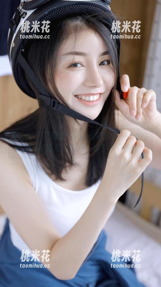 秀人网-龙籹cool 秀人网 - 呈现龙籹cool的灰丝魅力:令人心动的写真照片合集,享受视觉盛宴!