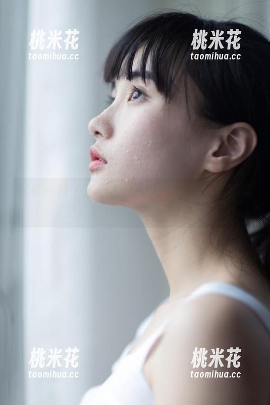 稚乖画册 - 赤西夜夜的视觉盛宴：探秘晴空白丝双马尾的写真原图