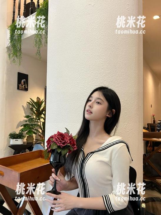 糖果画报-夏小秋秋秋 糖果画报 - 夏小秋秋秋又来了!这次肉丝作品更新,别错过她搞笑又迷人的瞬间!