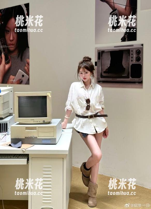 紧急企划 - 小恩的长腿和美图，这作品简直是视觉上的享受！