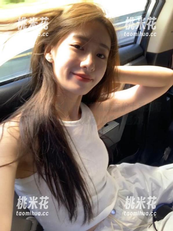 紧急企划-龙崎聆音 紧急企划 - 免费下载龙崎聆音护士系列写真,领略她令人心动的独特魅力!