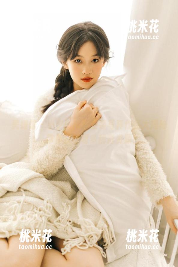 美媛馆 - 小夕juju职业装写真作品大揭秘，带你获取超多精彩资源！