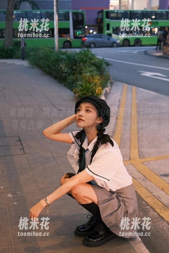 美媛馆 - 糯美子MINIbabe眼镜独特风格写真合集，快来观看这视觉盛宴的精彩瞬间