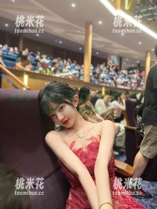 美媛馆-艾然Airan 美媛馆 - 艾然Airan的丝袜美图已上线,免费获取,别再错过!