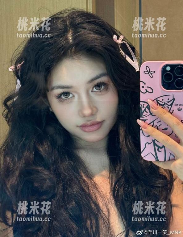 芊川一笑MNK高清写真资源，奶牛之美尽收眼底不容错过