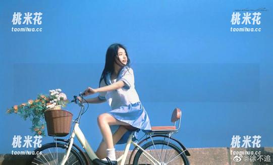 花漾show - 许诺Sabrina蕾丝写真：探索图库里的私密资源，释放你的视觉享受