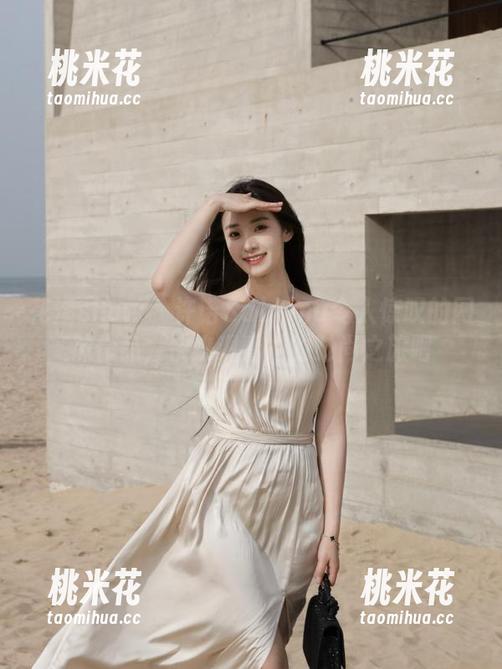 花漾show - 许诺Sabrina令人惊叹的网袜作品，快来观看她的时尚之旅吧