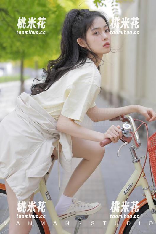 蜜桃社 - 沉醉于萌美Moemi婚纱全集：欣赏那些美不胜收的原图细节