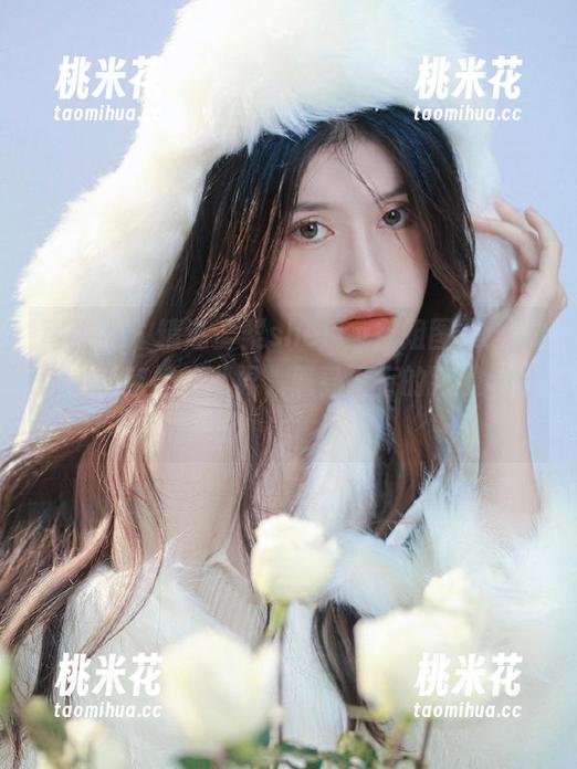 蜜桃社 - 精选雪梨sherry空姐图集：带你走进空姐的世界，感受飞行的浪漫与自由