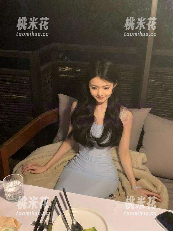 袜啵啵-雪糕 袜啵啵 - 雪糕天台:收录多款精美图包,享受每一张美图的醇厚滋味