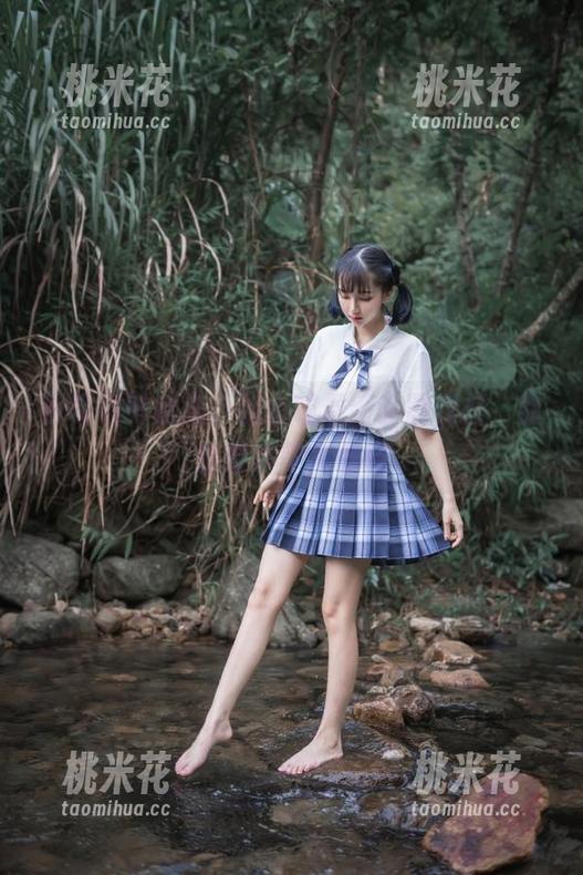 引领摄影潮流，袜小喵最新套图更新，丝享盛宴等你品味
