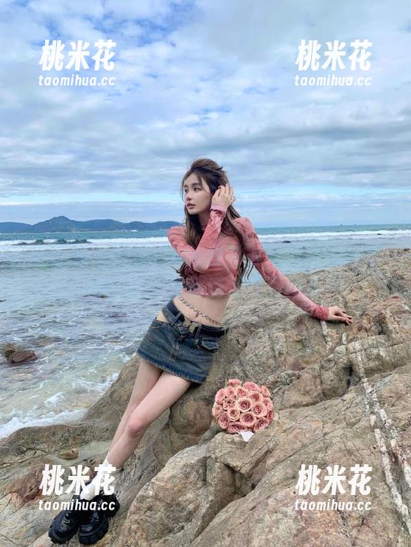青豆客-尤美Yumi 青豆客 - 尤美Yumi白衬衫写真精选合集:每一件衬衫都讲述独特的故事
