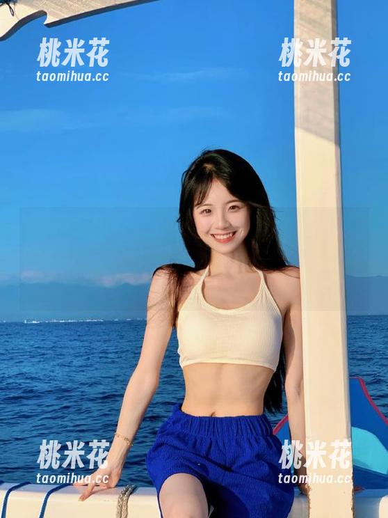 青豆客 - 轻松一笑！莫雅淇毛衣写真集最新资源，让你冬天也能心情大好，快来查看！