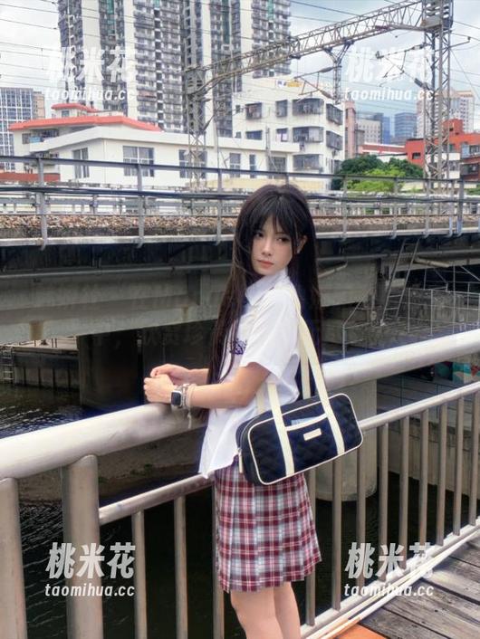 魅妍社-Manuela玛鲁娜 魅妍社 - 在Manuela玛鲁娜的私房教室中,欣赏珍贵图集的无尽魅力