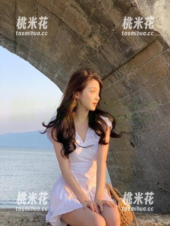 魅妍社-娜露Selena 魅妍社 - 无圣光不要紧!娜露Selena瑜伽图集,笑出来的灵活才是真正的功夫!